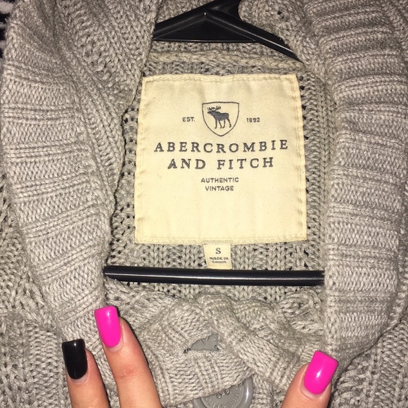 Beautiful Abercrombie sweater ❤️ - Picture 2 of 3